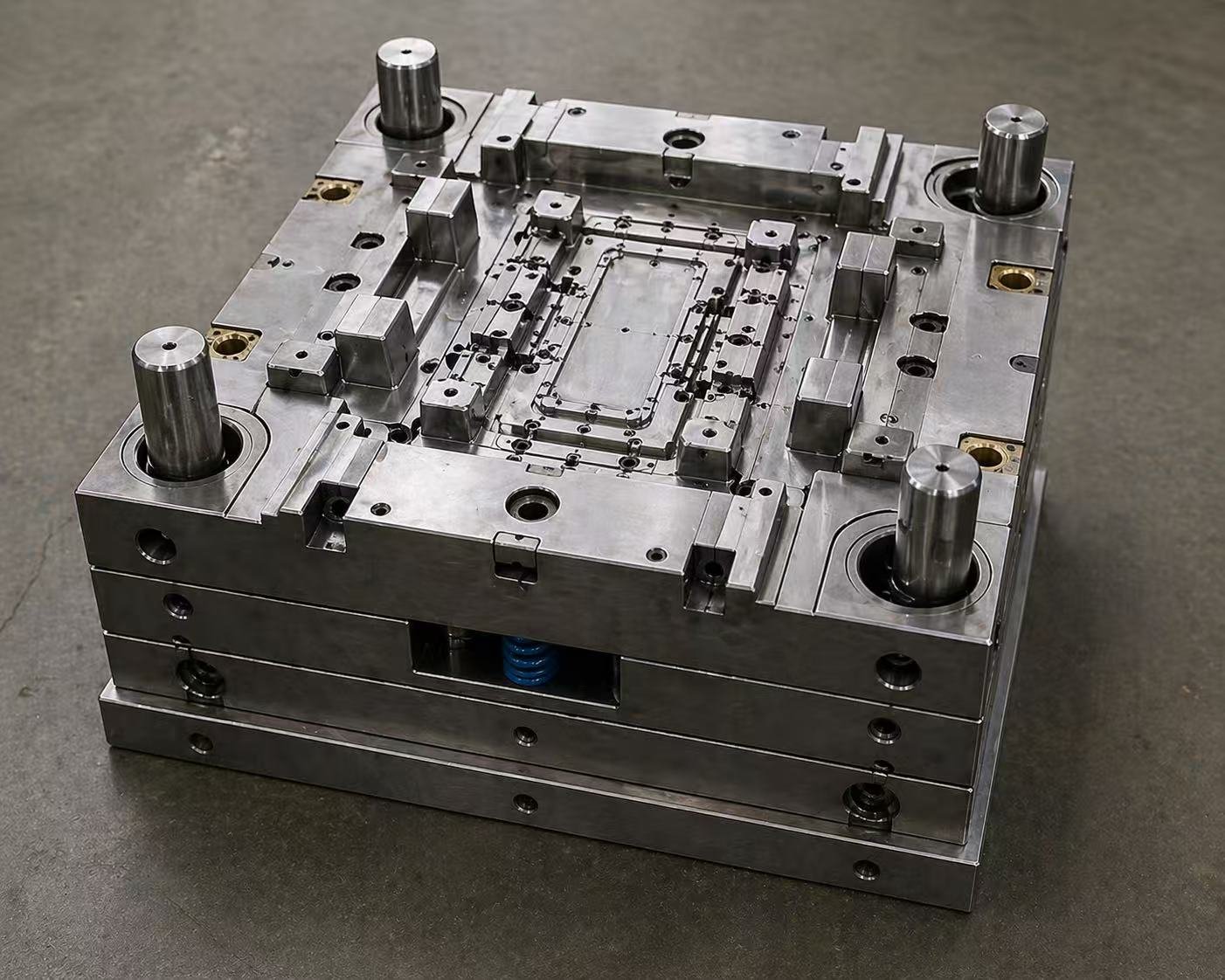 Ensuring Mold Assembly Precision and Cavity Consistency: Key Strategies
